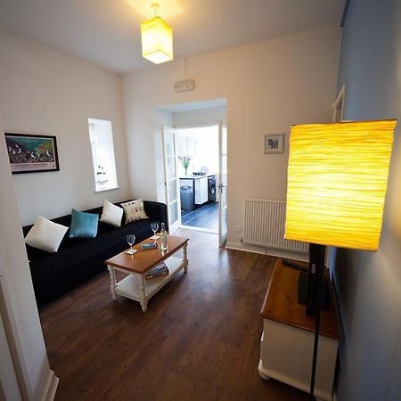 Pembrokeshire Apartment Goodwick Buitenkant foto