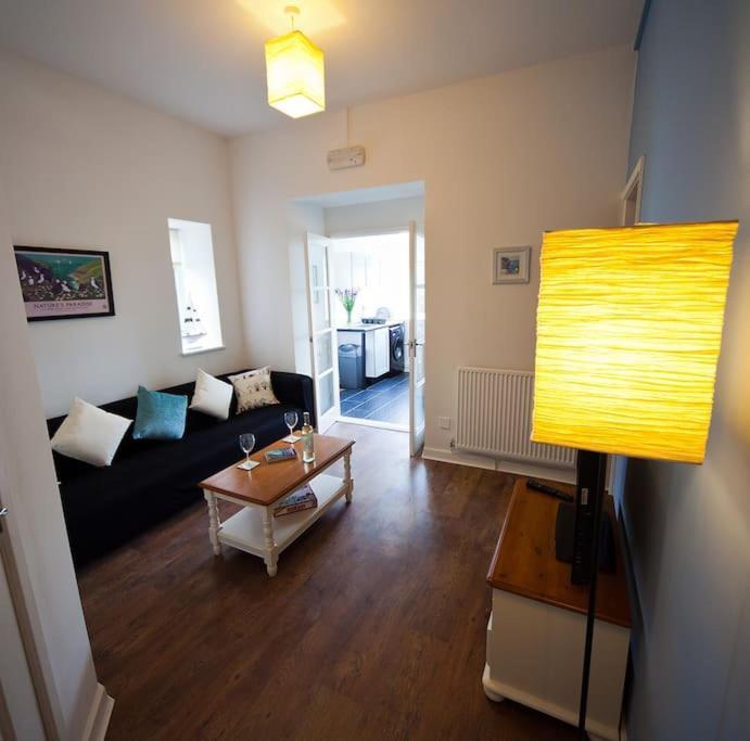 Pembrokeshire Apartment Goodwick Buitenkant foto